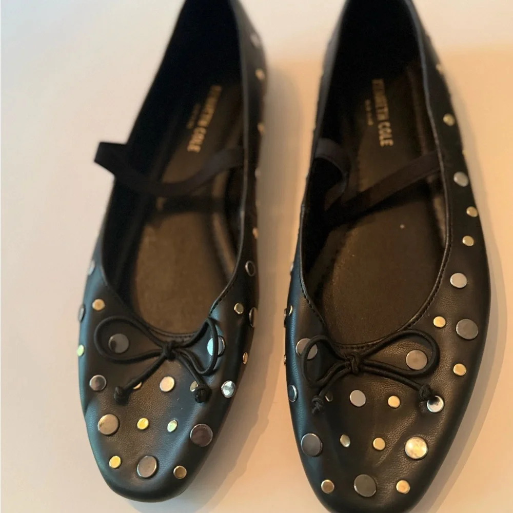 Kenneth Cole Black Studded Mary Jane Flats Women’s 8 New Without Box